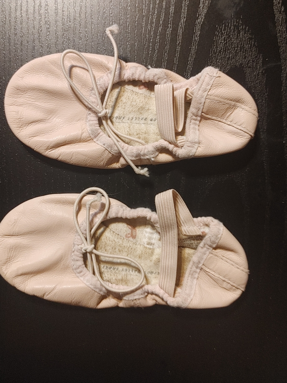 Kids Ballet Slippers in Pale Pink with Elastic Strap